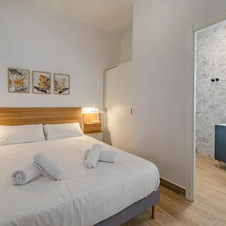 Feria Corner Homestay Seville